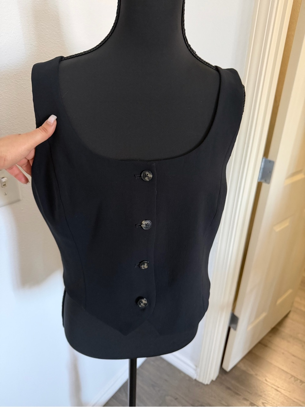 Aritzia Wilfred vest 12